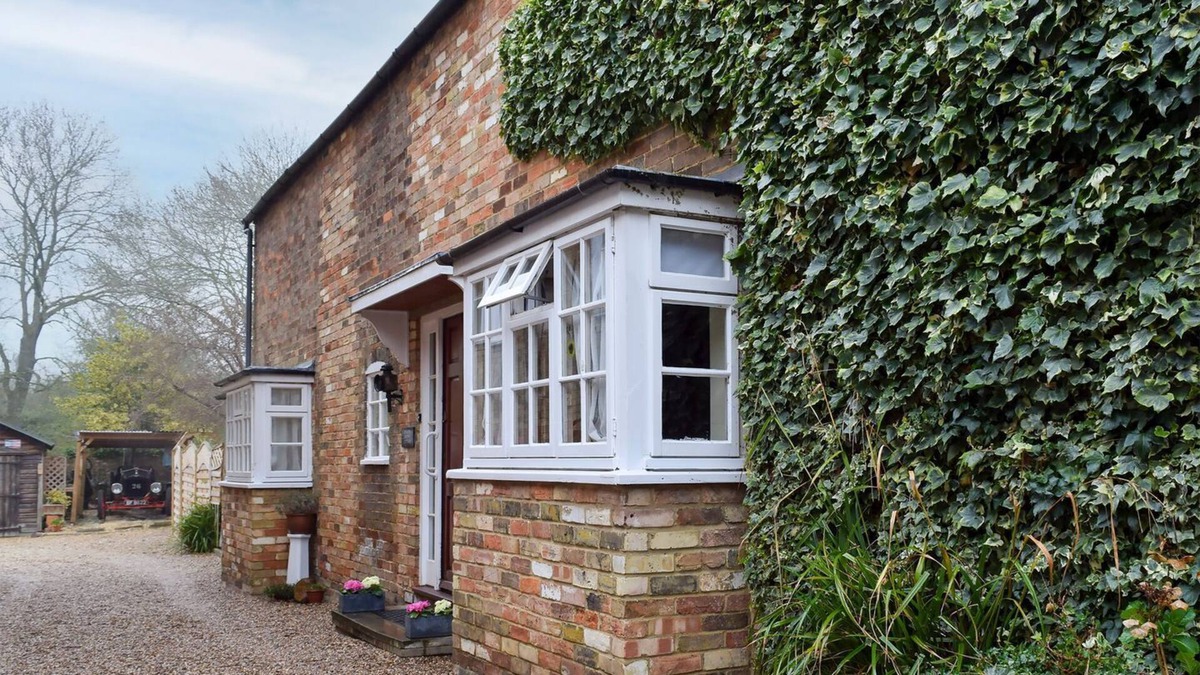Kimbolton Cottage | 2 bedroom accommodation in Kimbolton, near Cambridge