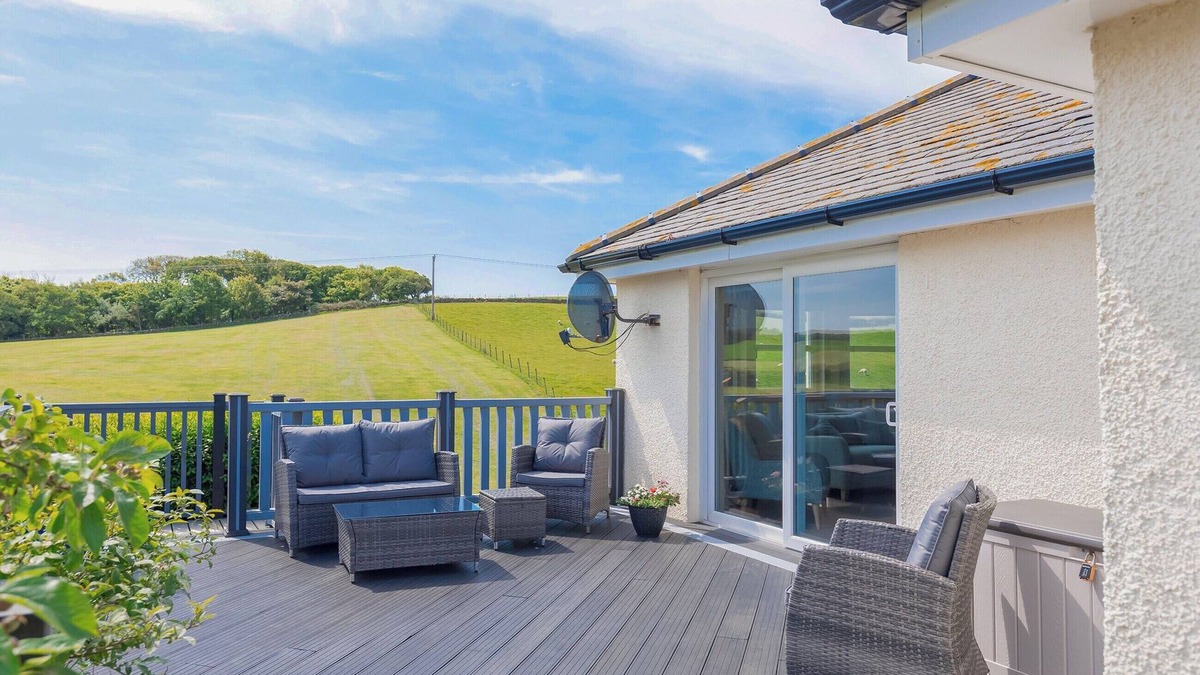 Stranraer Cottage | 2 bedroom accommodation in Leswalt, near Stranraer