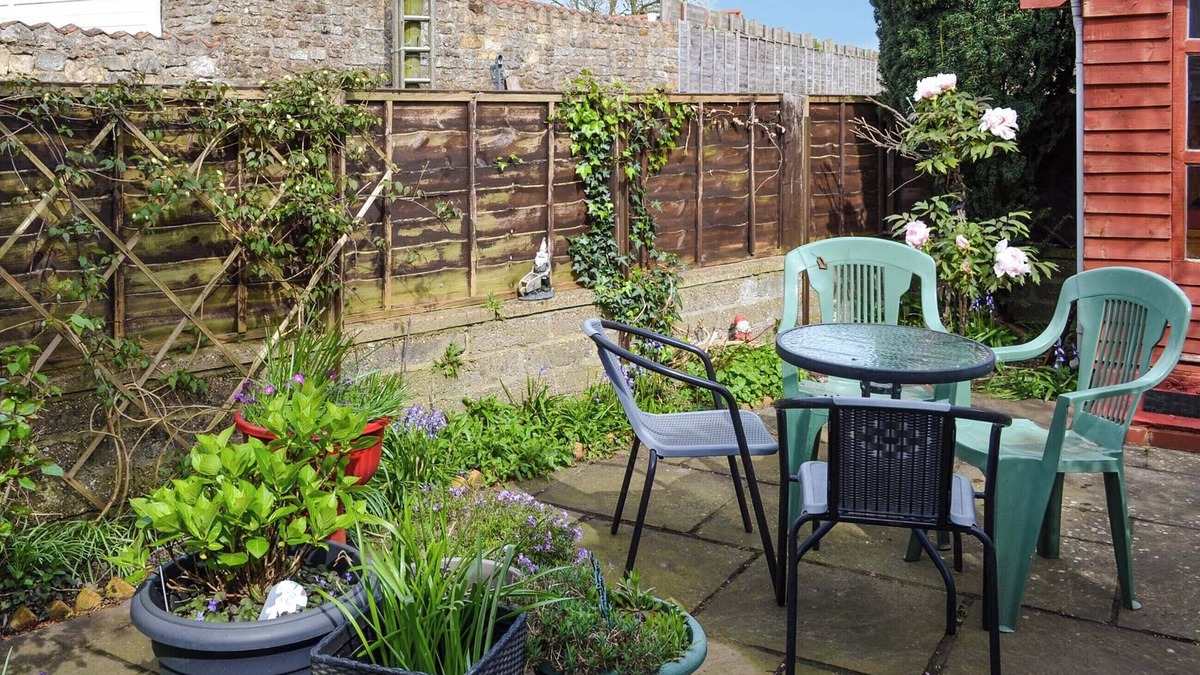 Aubourn Cottage | 2 bedroom accommodation in Harmston, near Lincoln