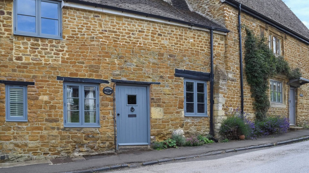 Hook Norton Cottage | 2 bedroom accommodation in Hook Norton, near Chipping Norton