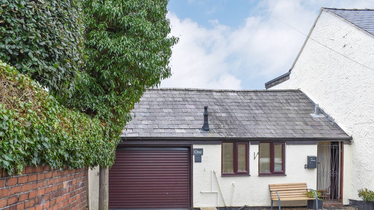 Farndon Cottage | 2 bedroom accommodation in Farndon, near Chester