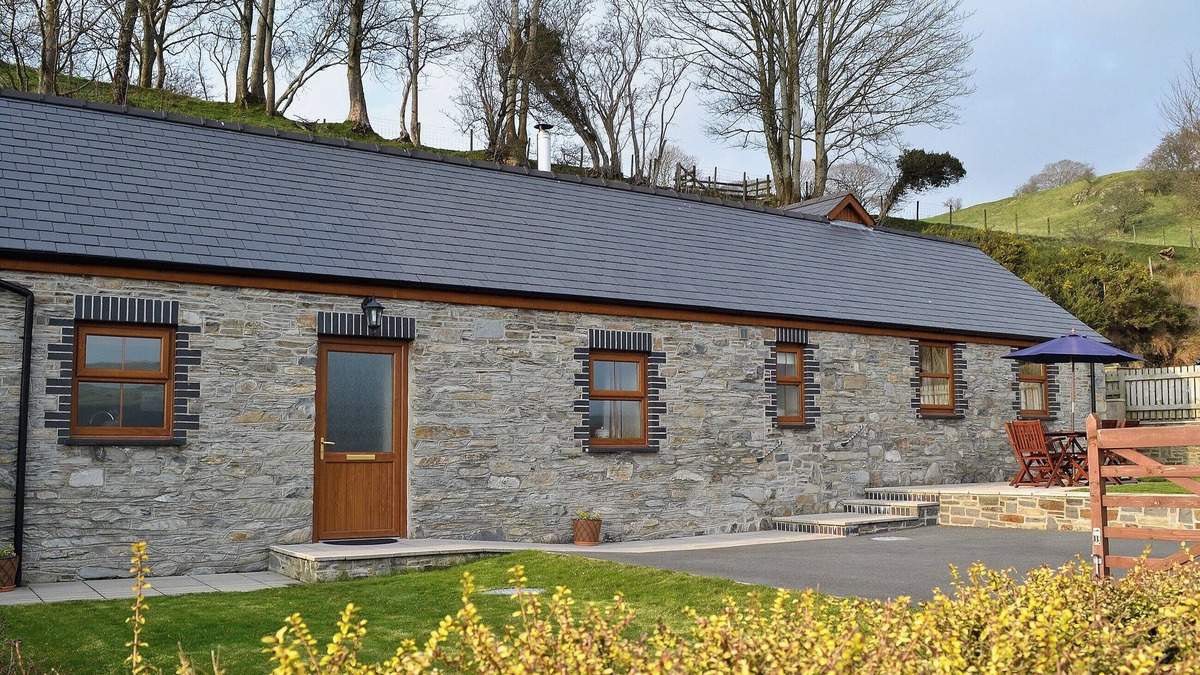 Glandyfi Cottage | 2 bedroom accommodation in Talybont, near Aberystwyth