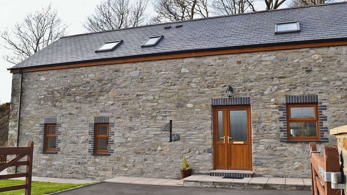 Glandyfi Cottage | 2 bedroom accommodation in Talybont, near Aberystwyth