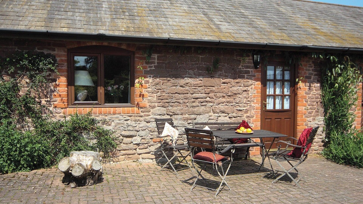 Llanwarne Cottage | 2 bedroom accommodation in Hentland, Ross-on-Wye