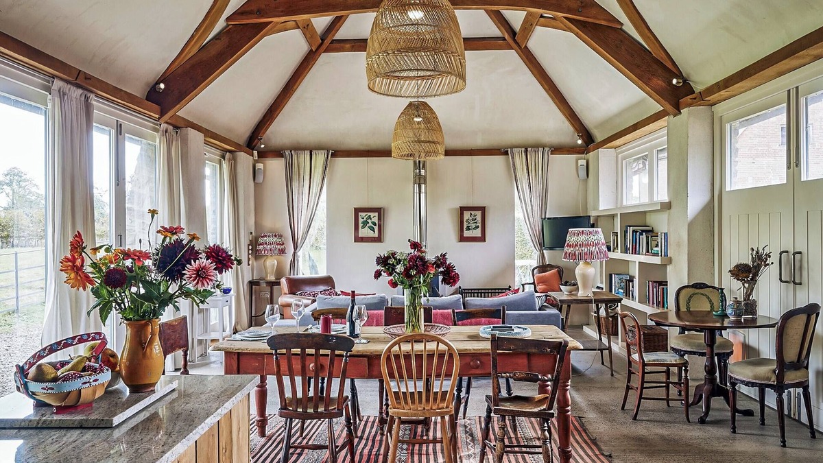Taunton Cottage | 2 bedroom accommodation in Thornfalcon, near Taunton