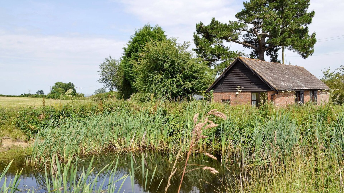 Wadhurst Cottage | 2 bedroom accommodation in Wadhurst, near Tunbridge Wells