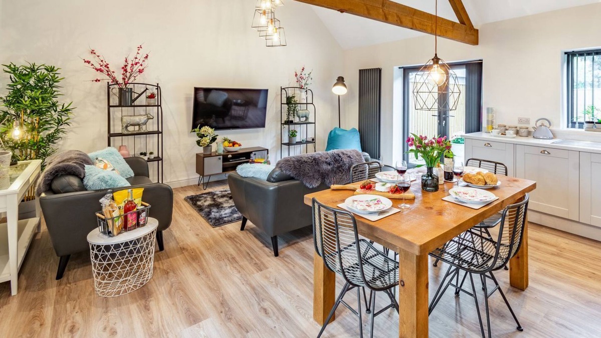 Brigg Cottage | 2 bedroom accommodation in Elsham, near Brigg