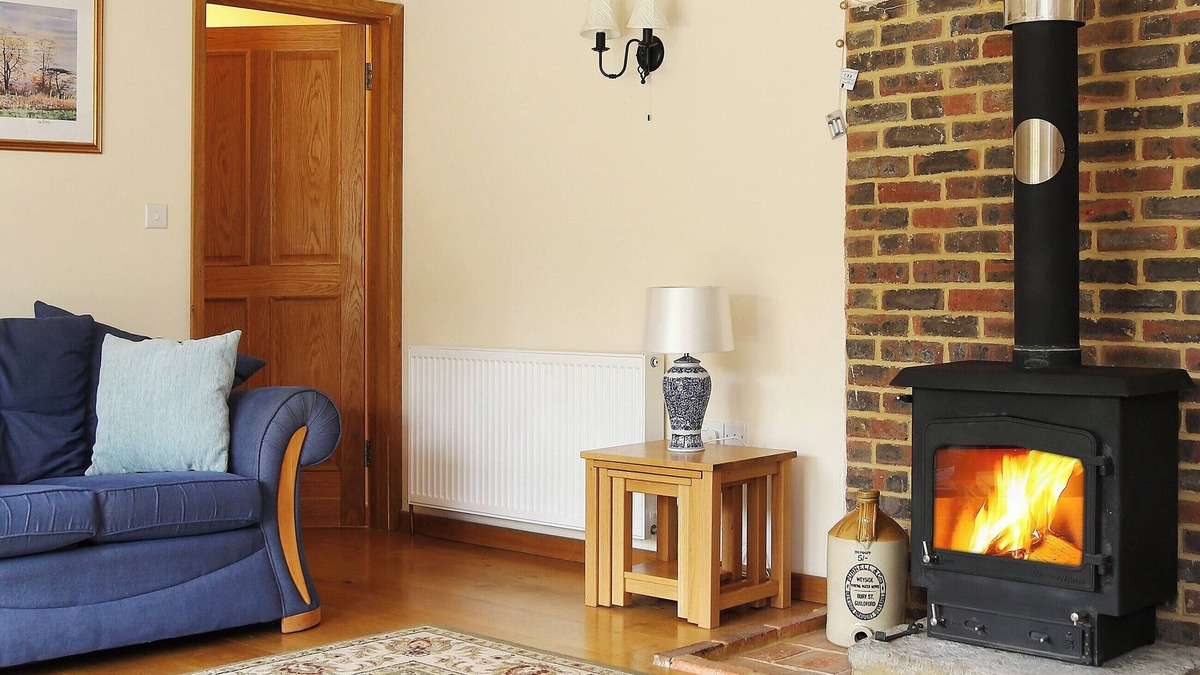 Bilting Cottage | 2 bedroom accommodation in Brook