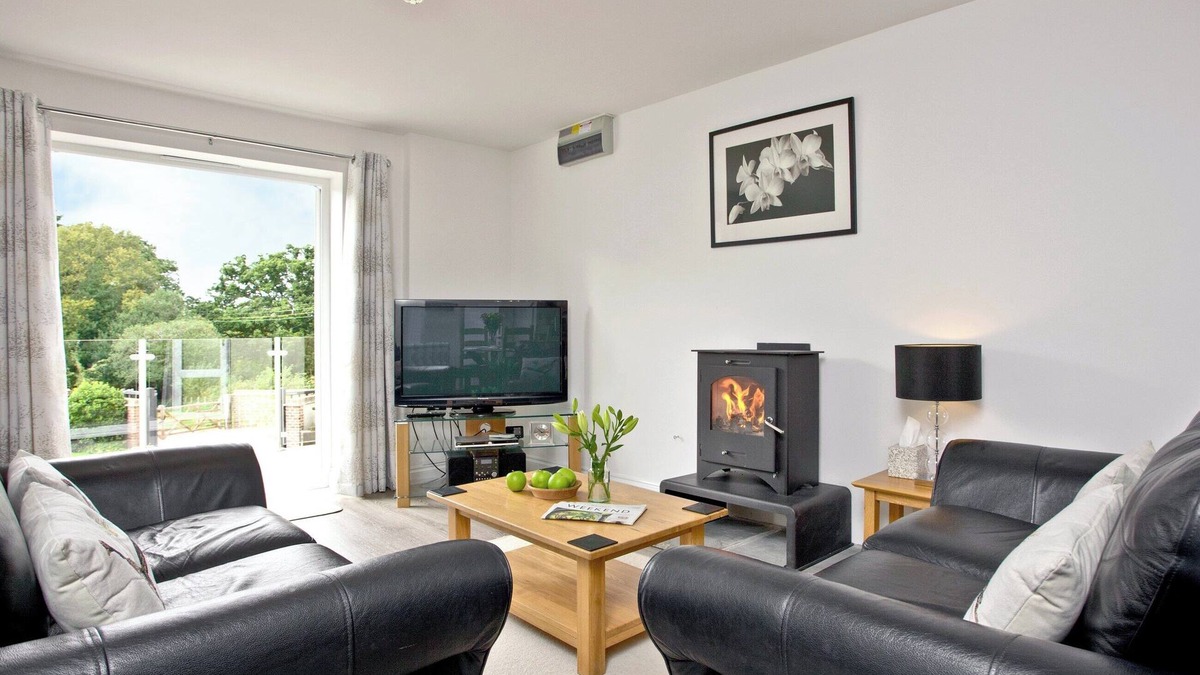 Chard Cottage | 2 bedroom accommodation in Whitegate, near Chard