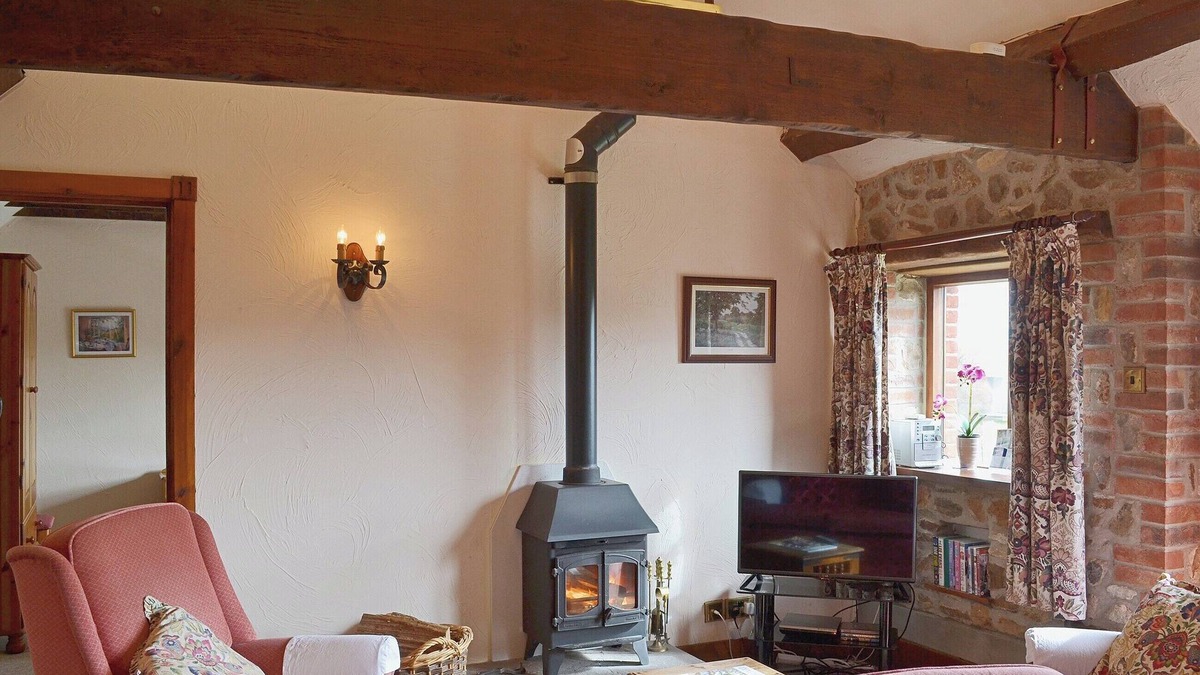 Colyton Cottage | 2 bedroom accommodation in Whitwell Farm, Colyford, near Seaton