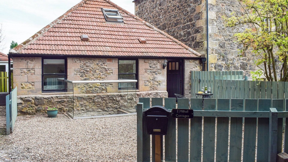 Cupar Cottage | 2 bedroom accommodation in Newburgh, near Cupar
