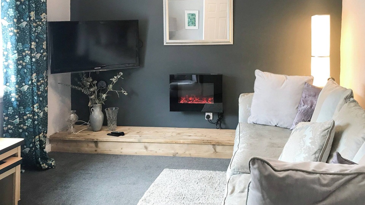 Girvan Cottage | 2 bedroom accommodation in Girvan