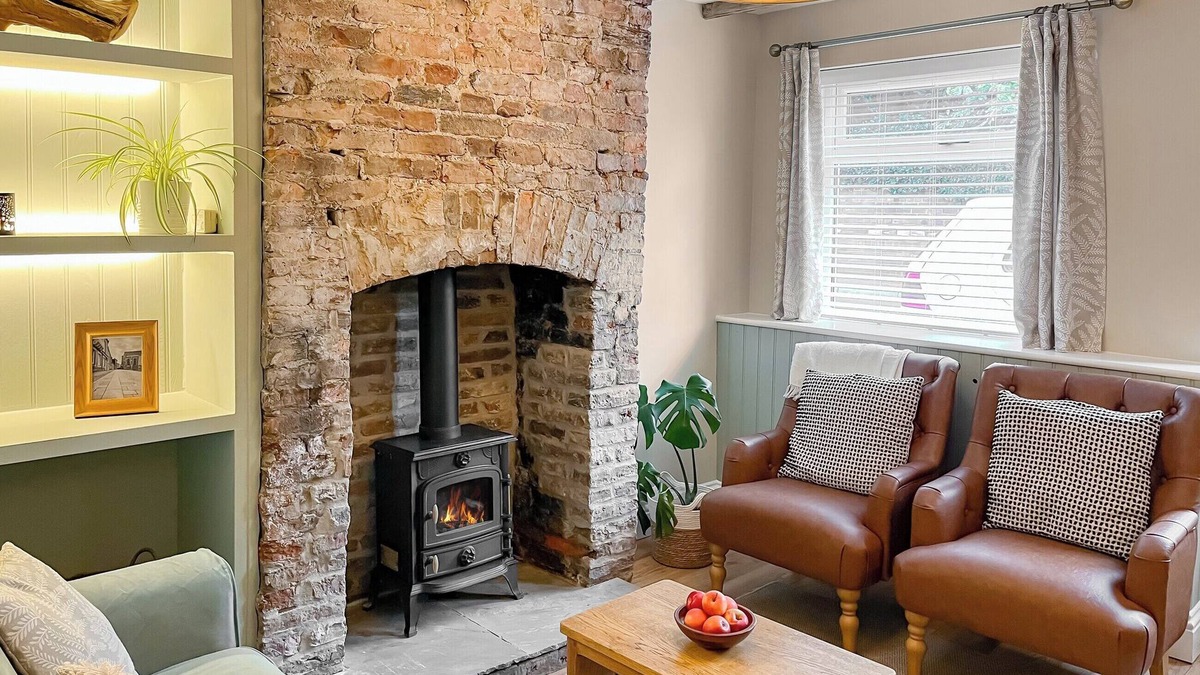 Howden Cottage | 2 bedroom accommodation in Howden, Nr Goole