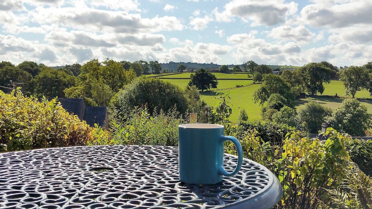 Birchover Cottage | 2 bedroom accommodation in Birchover, near Matlock