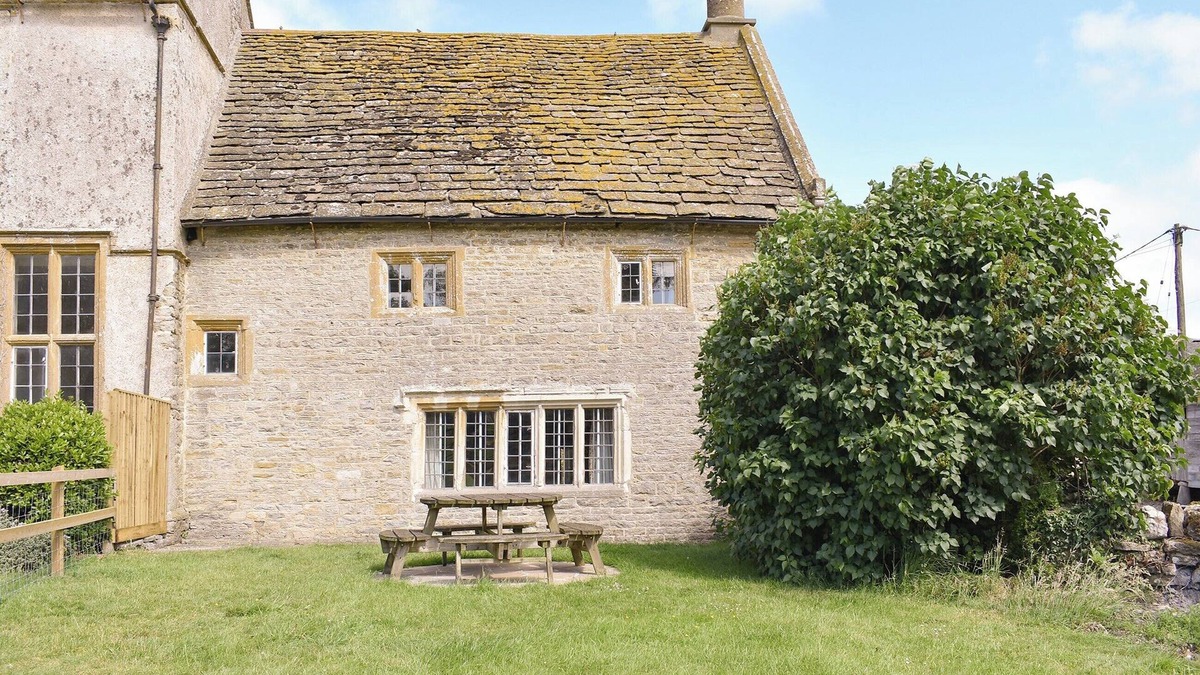 Pulham Cottage | 2 bedroom accommodation in Glanvilles Wootton, near Sherborne