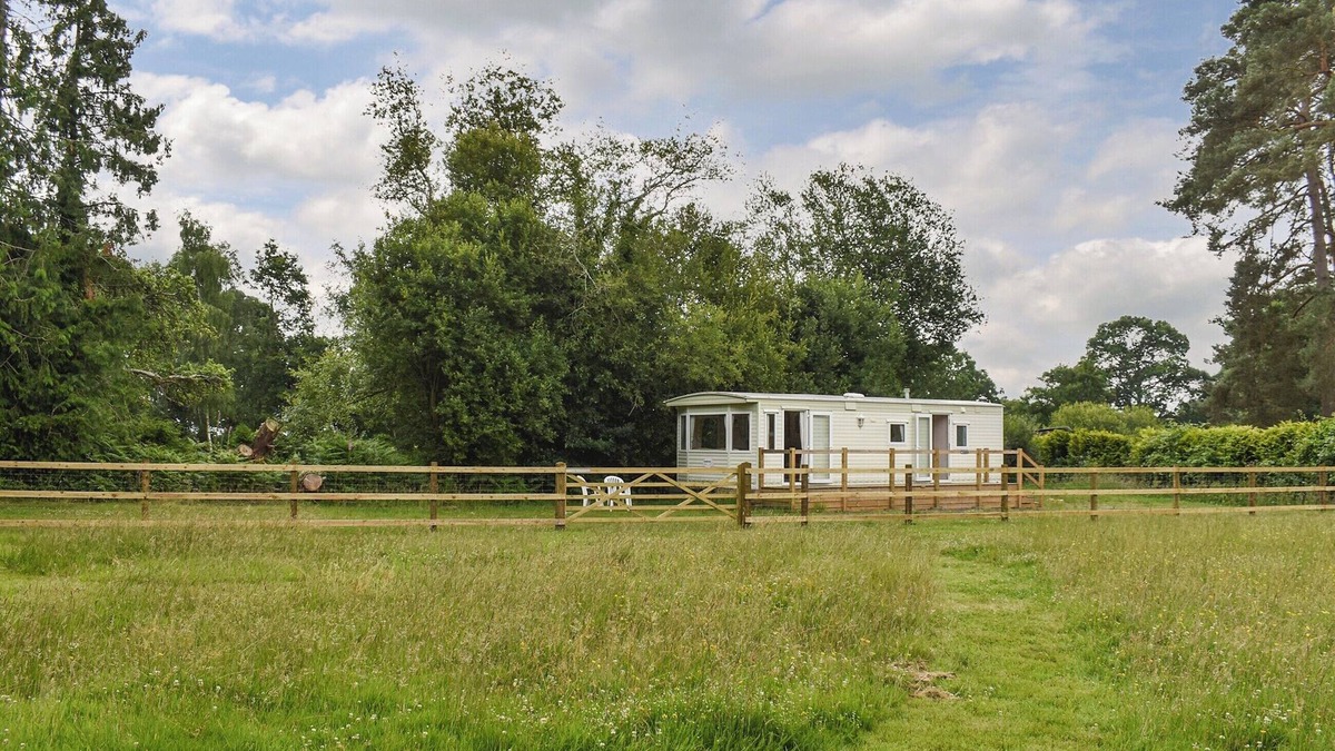 New Forest District Cottage | 2 bedroom accommodation in Romsey