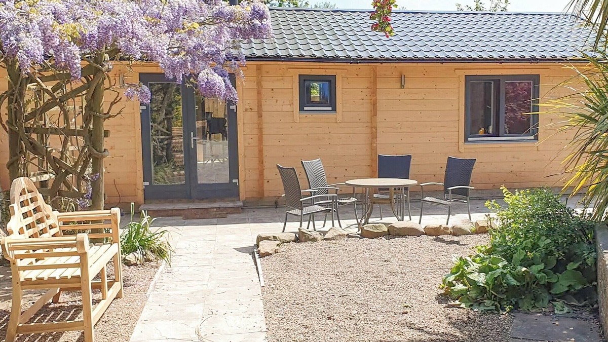 Lissett Cottage | 2 bedroom accommodation in Ulrome
