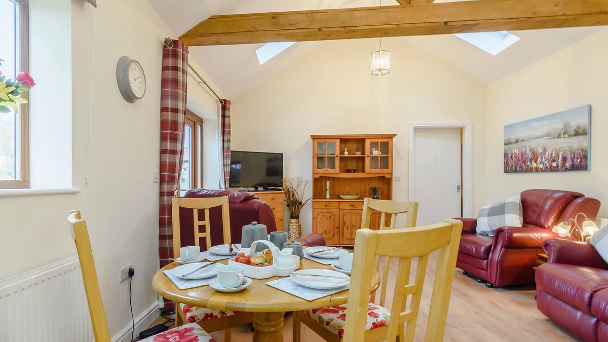 Great Hatfield Cottage | 2 bedroom accommodation in Great Hatfield, near Hornsea