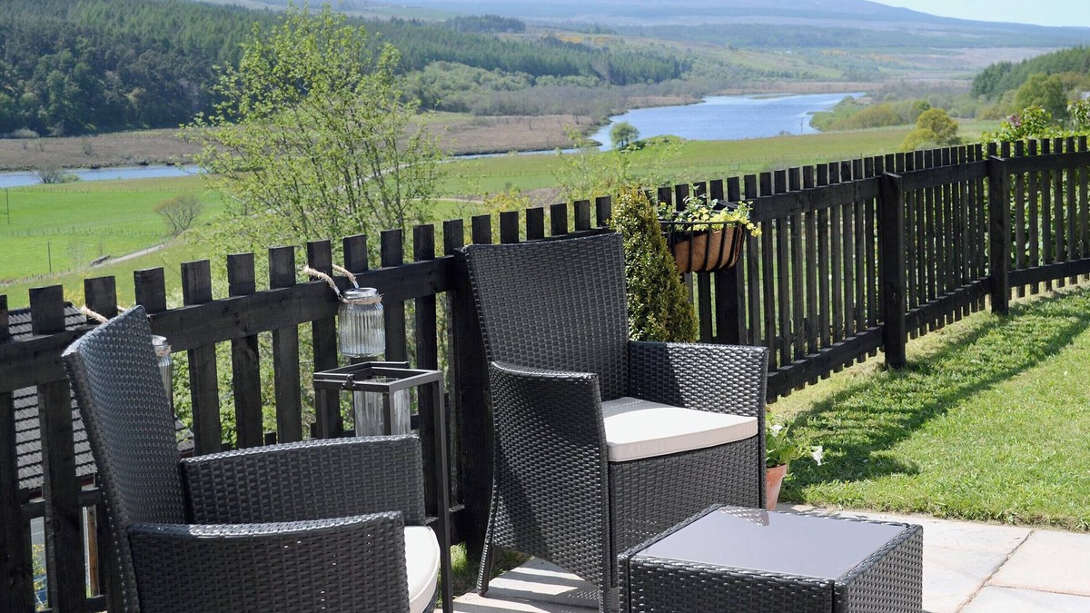 Lairg Cottage | 2 bedroom accommodation in Linside, near Dornoch