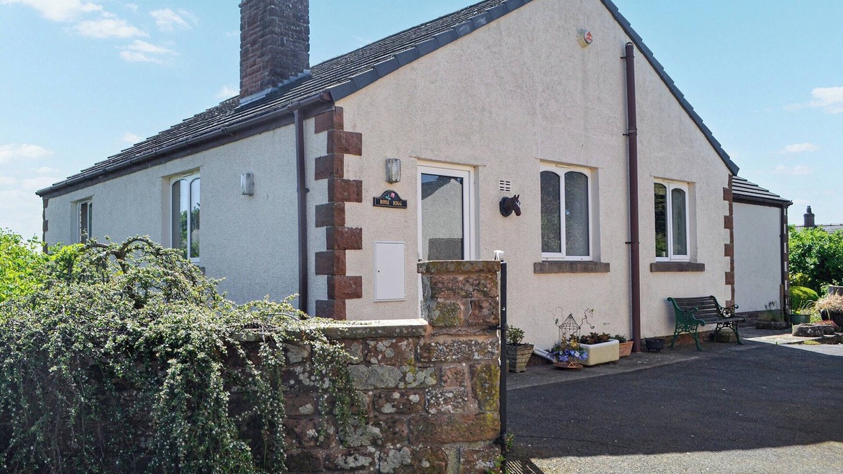 Wing Cottage | 2 bedroom accommodation in Smithfield, near Carlisle
