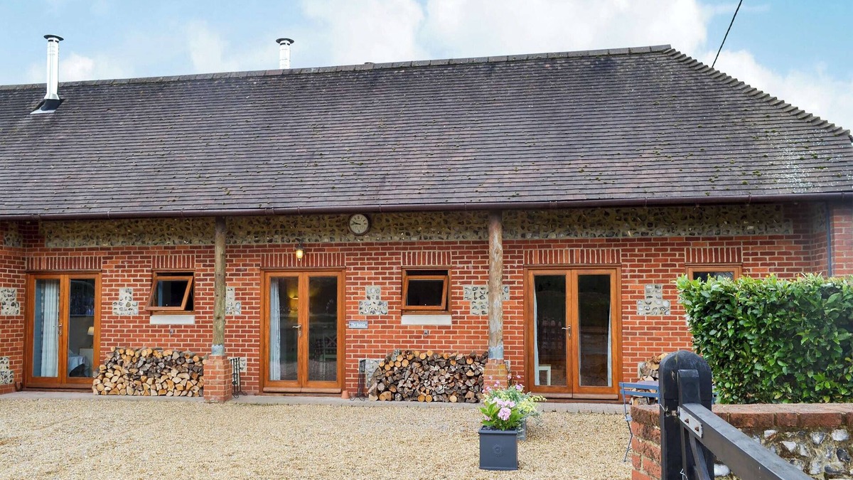 New Forest District Cottage | 2 bedroom accommodation in Martin, Fordingbridge