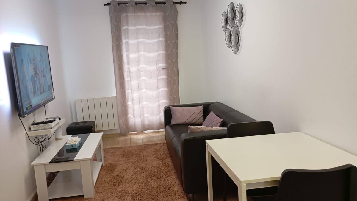 Center Apartment | 2 Bedroom Apartment in Évry-Courcouronnes