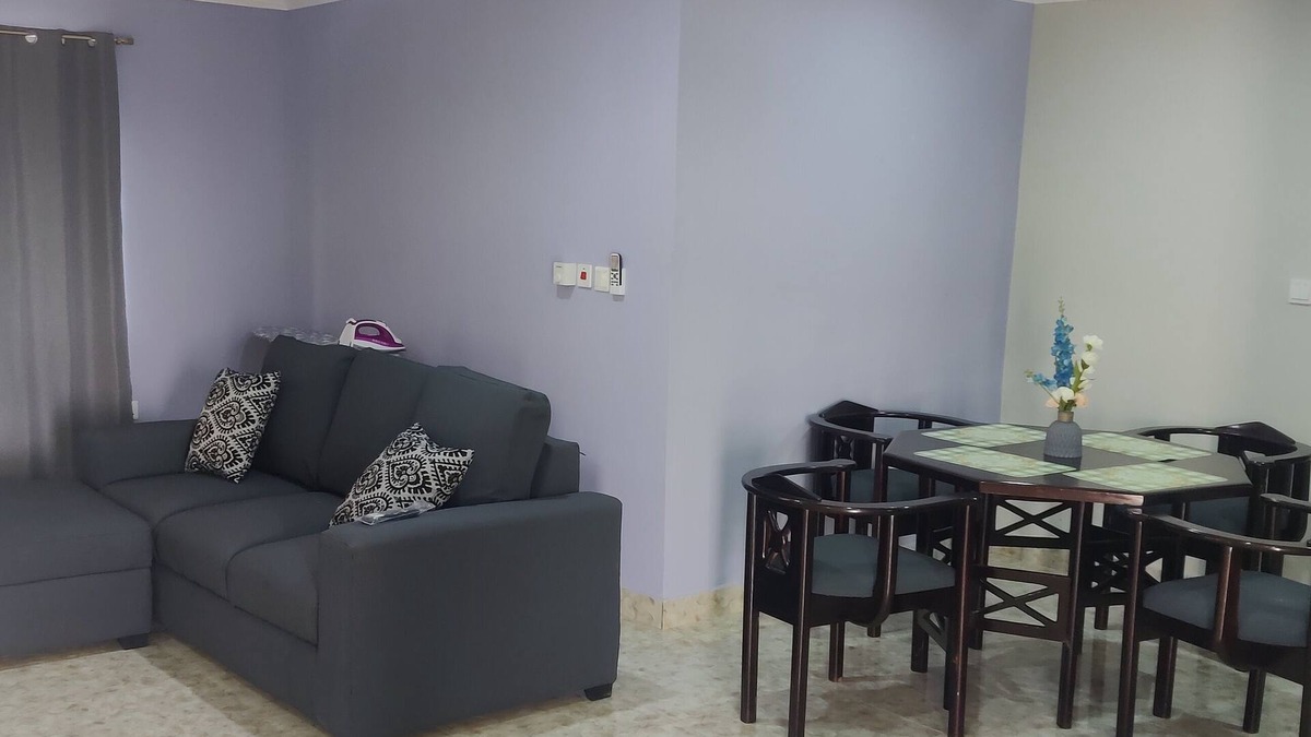Elmina Apartment | 2-bedroom apartment in delightful Ataabaze Elmina with AC, WiFi