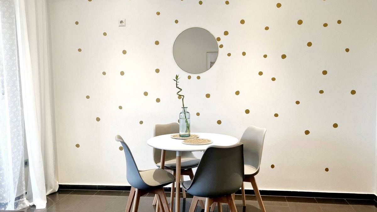 Luenen Apartment | 2-bedroom apartment I kitchen I balcony I WiFi I Prime I gaming I parking spot