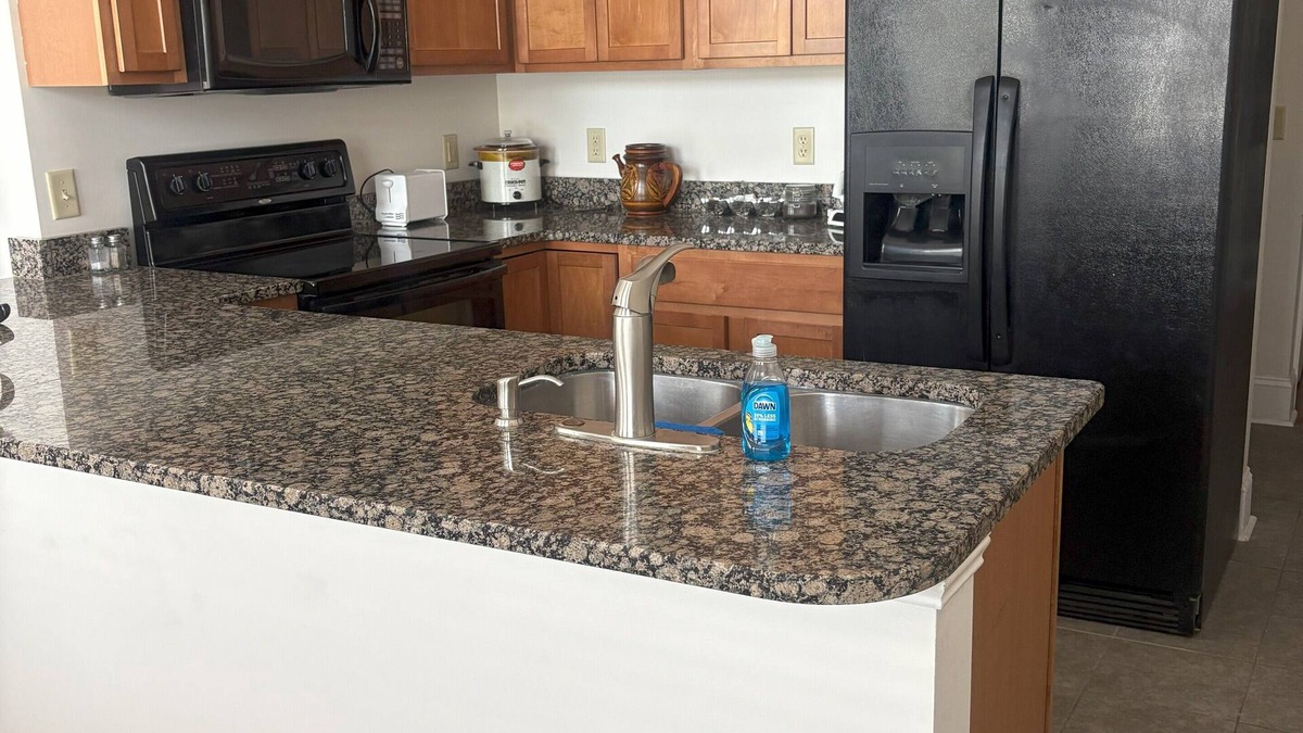 Lorain Apartment | 2-bedroom apartment in Lorain