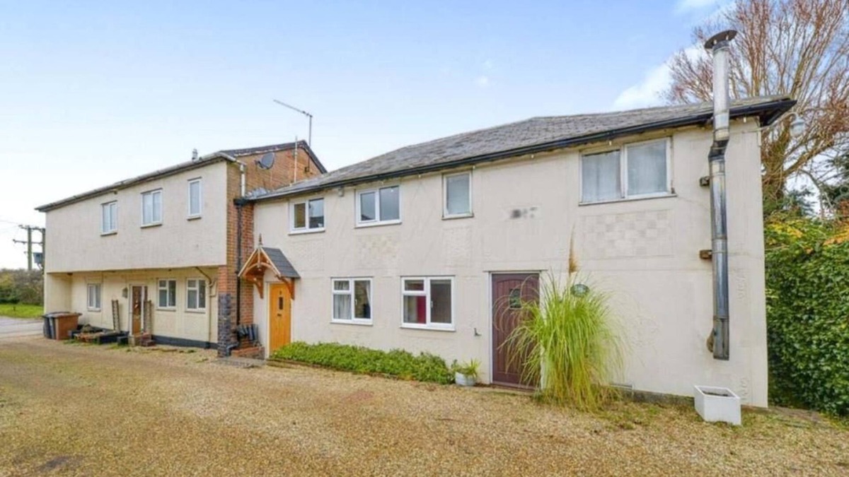 Albury Apartment | 2 bedroom apartment in quiet rural location near Stansted airport