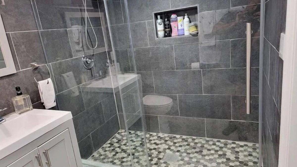 Carteret House | 2 Bedroom apartment in nice and quiet neighborhood