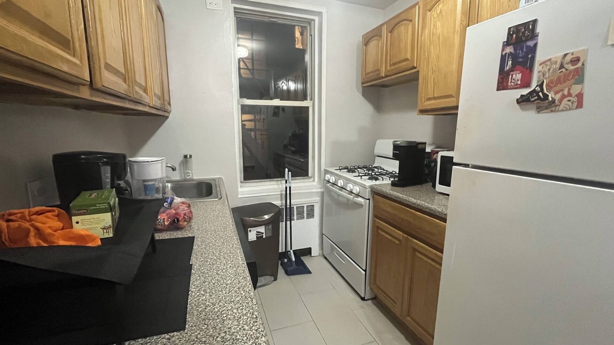 Inwood Apartment | 2-bedroom apartment in quiet charming Upper Manhattan New York Location.