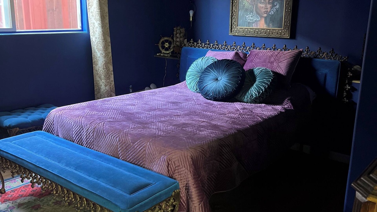 Los Angeles House | 2 bedroom Artistic Unique Retreat & Patio w/Views near Downtown Los Angeles