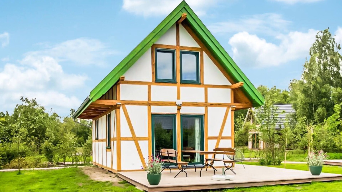 Debina House | 2 bedroom awesome home in Rowy