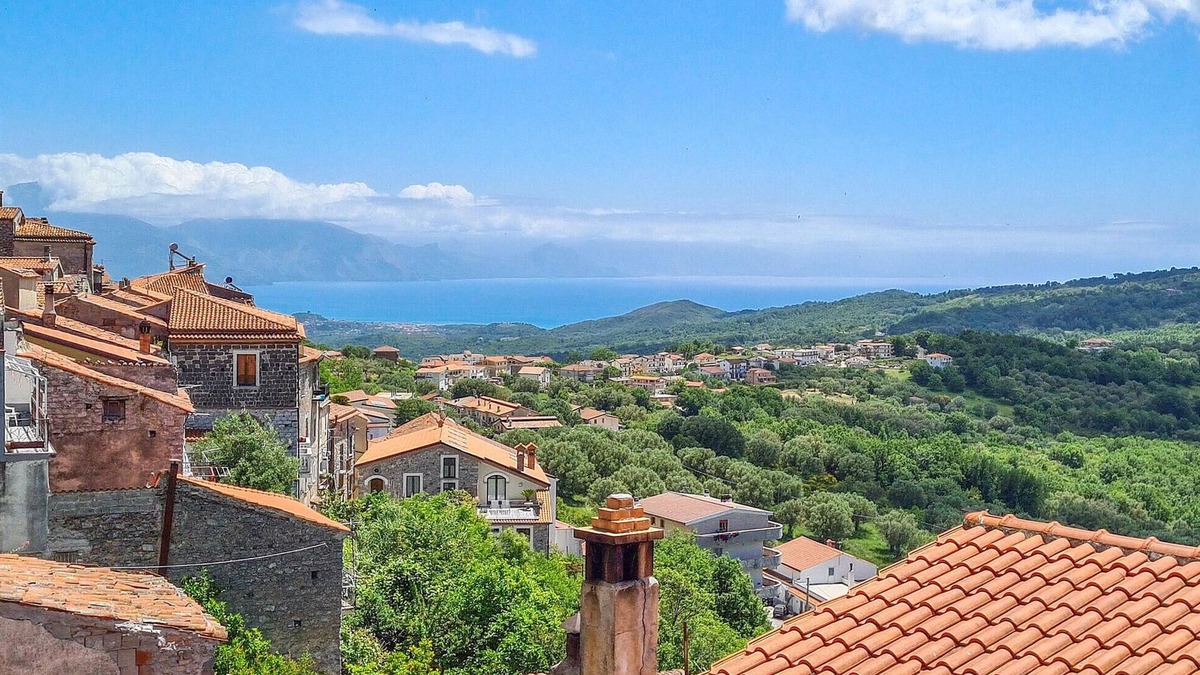 Roccagloriosa House | 2 bedroom awesome home in Roccagloriosa