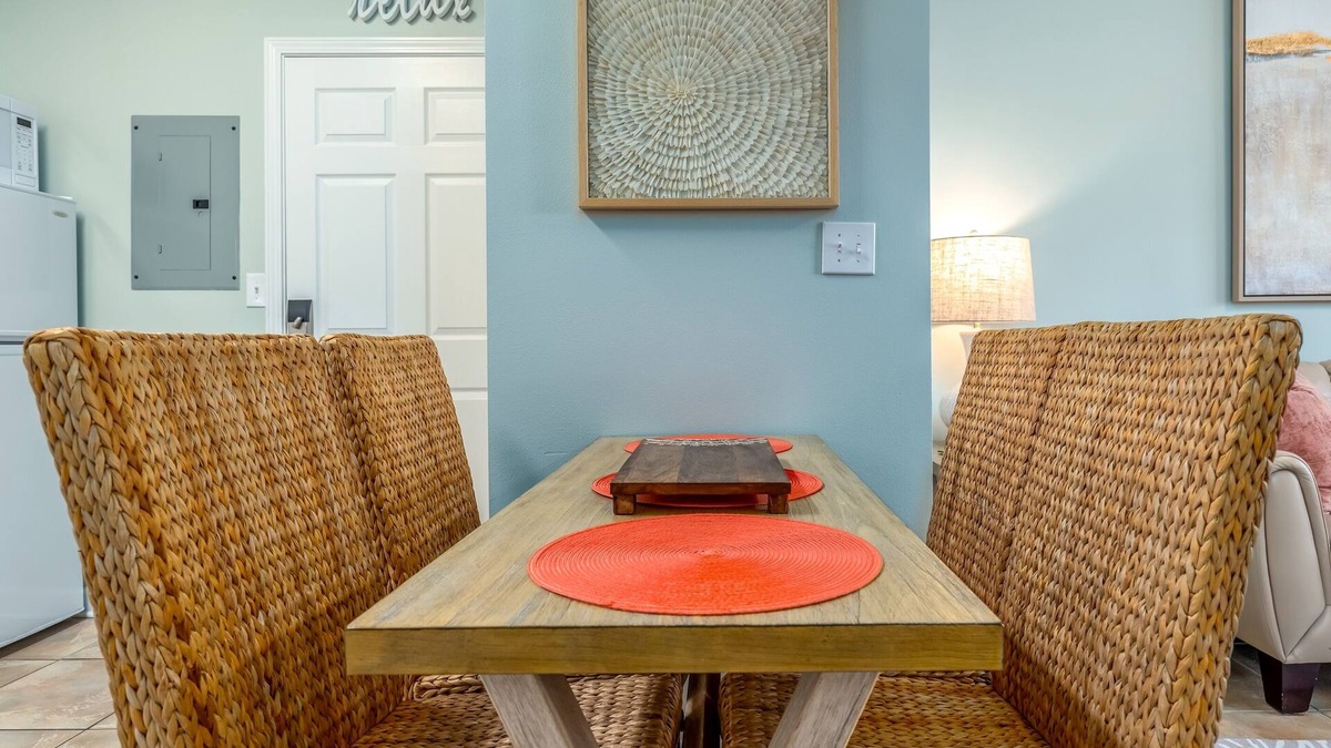 Dauphin Island Condo | 2 Bedroom B Side~Updated~Beach Club