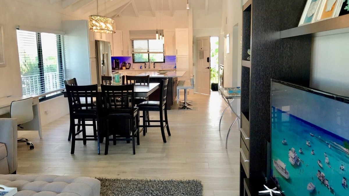 Seven Mile Beach Condo | 2 bedroom beach and pool views! SMB