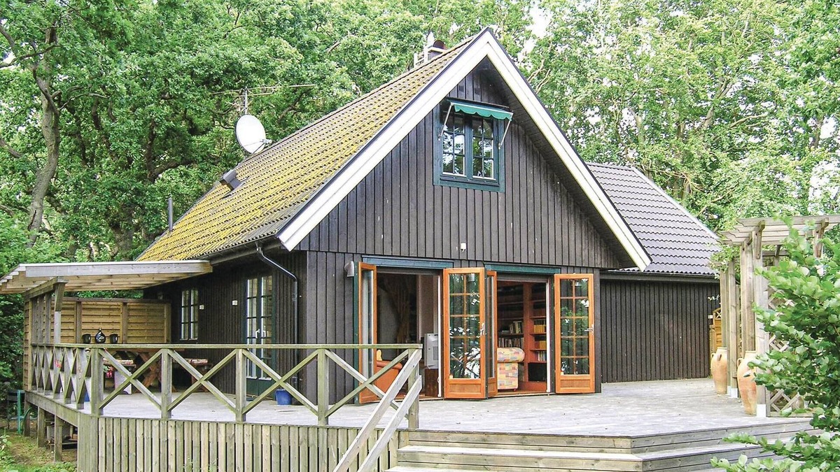 Tosteberga House | 2 bedroom beautiful home in Fjälkinge