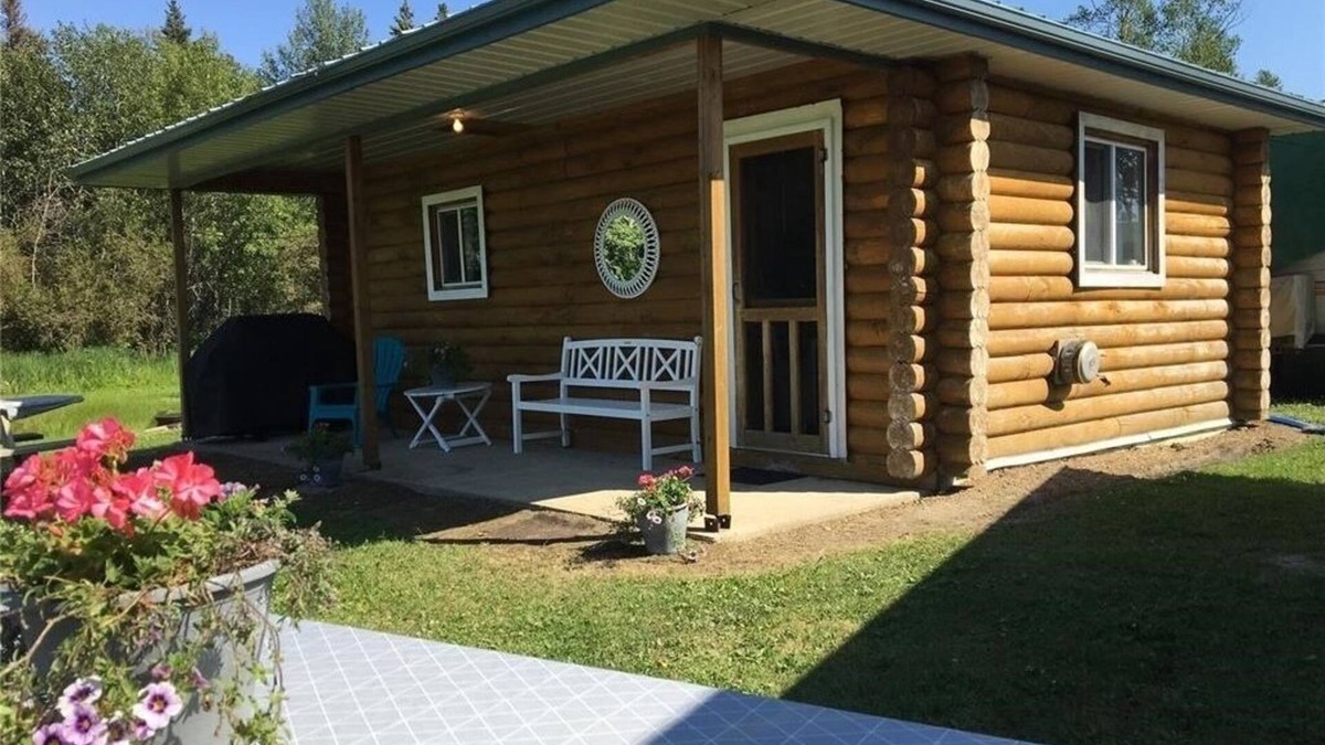 West Central Saskatchewan Cabin | 2 Bedroom Cabin at Delaronde Resort - Cabin #4