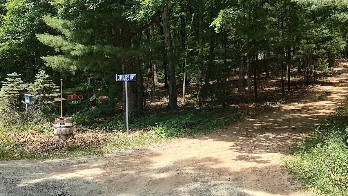 Hesston Cabin | 2-bedroom cabin on seven peaceful wooded acres in Hesston, PA