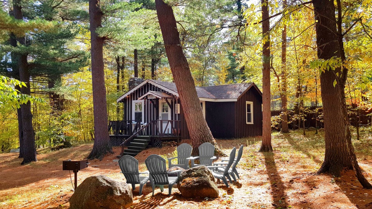 Wilmington Ski Chalet | 2 Bedroom Chalet with Fireplace