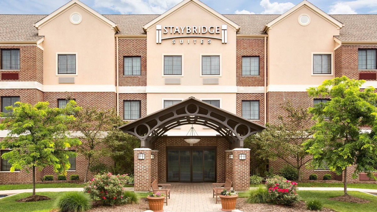 Stow Condo | 2 Bedroom | Comfortable Suite Near Cleveland
