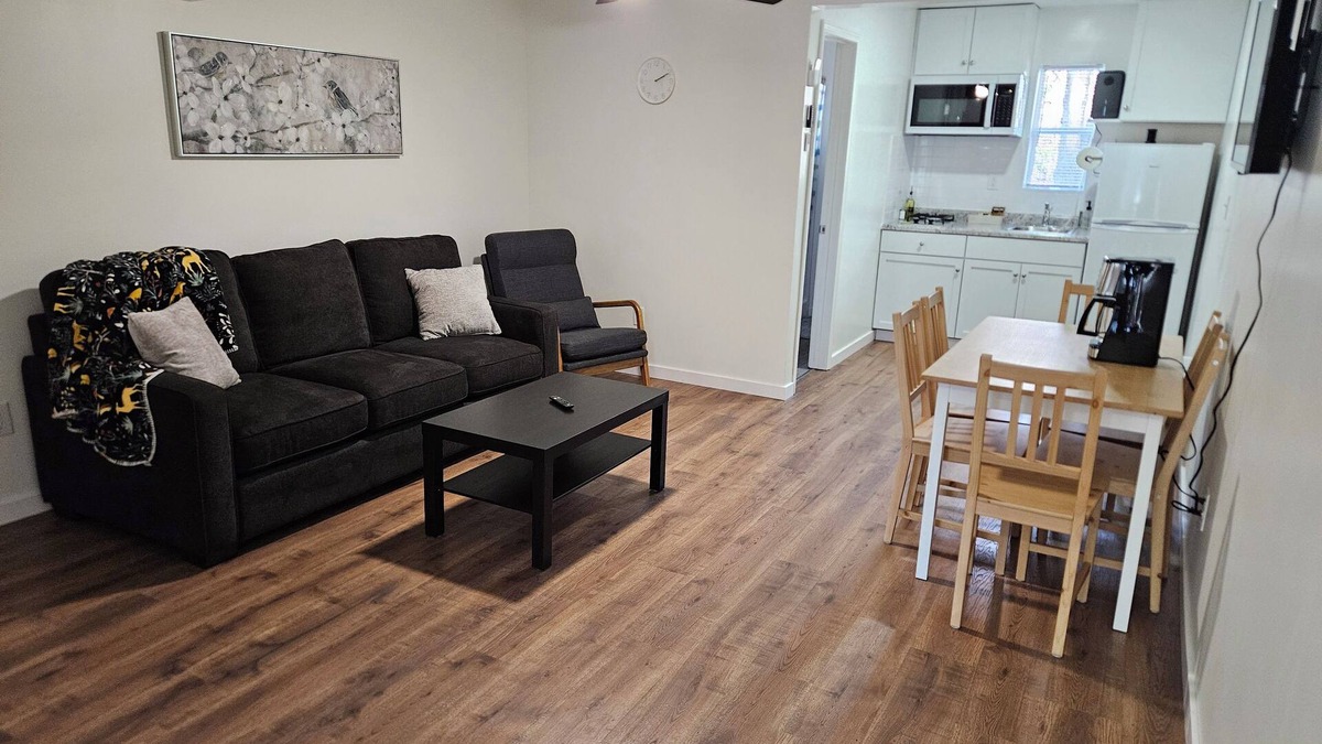 Lebanon Condo | 2-bedroom Condo #2 at Bennettscape Lodge with WiFi, AC by Bennett Spring Park