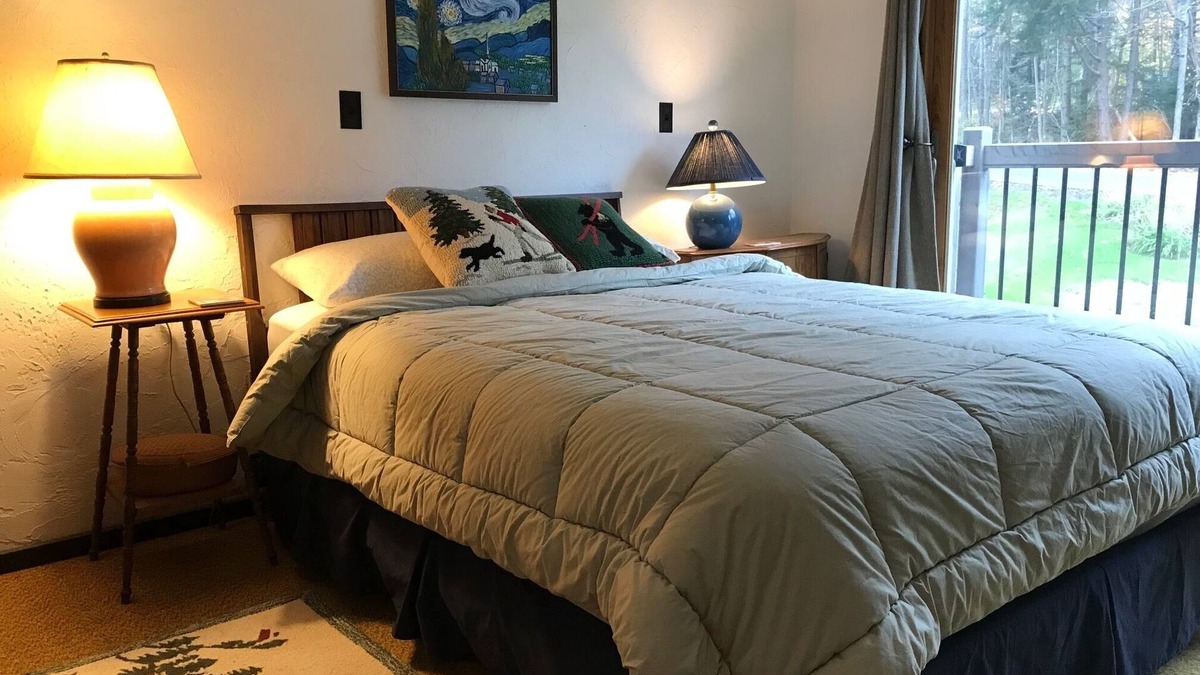 West Dover Condo | 2 Bedroom Condo, Bucolic Setting