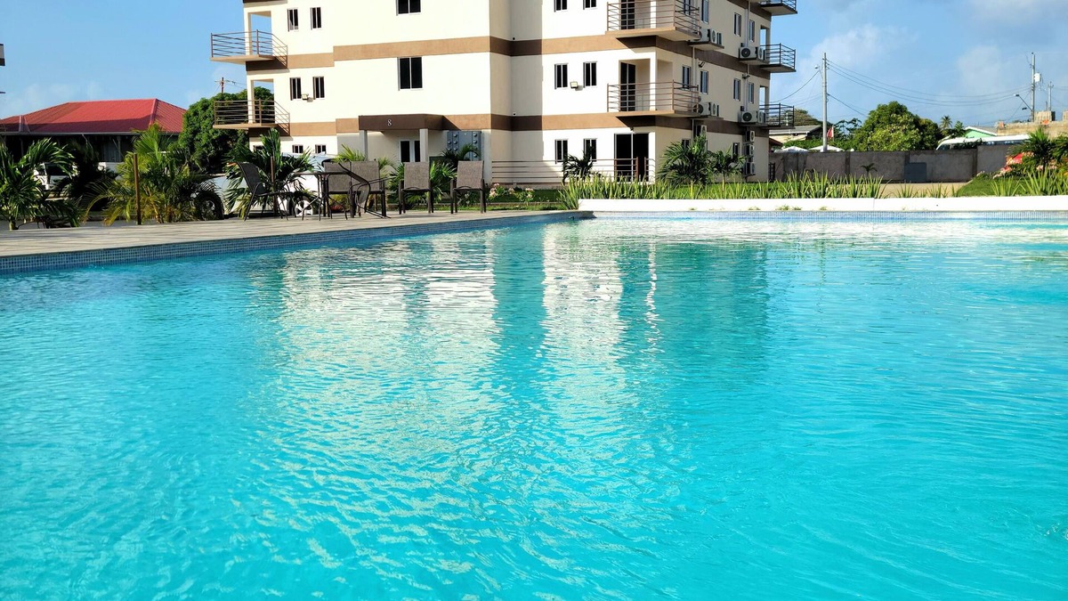 Buccoo Condo | 2-bedroom condo in Buccoo, Tobago with 2 Pools, AC, WiFi, Cable, 24hr Security