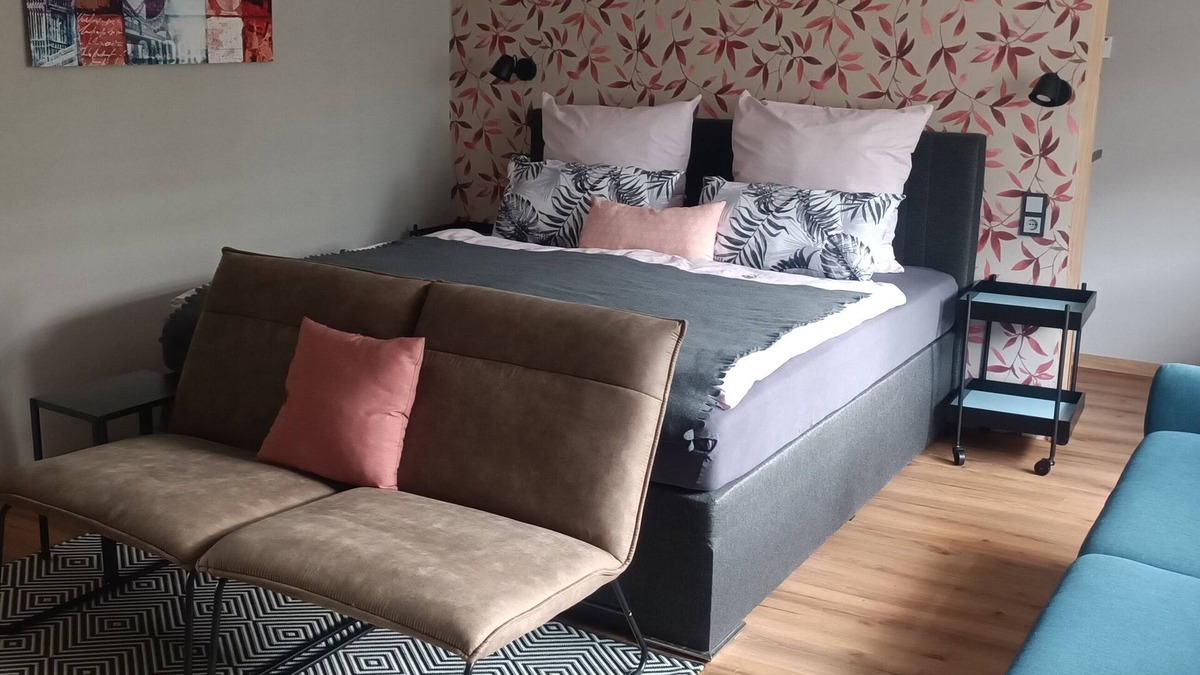 Niederwiesa Condo | 2 Bedroom Condo in Niederwiesa