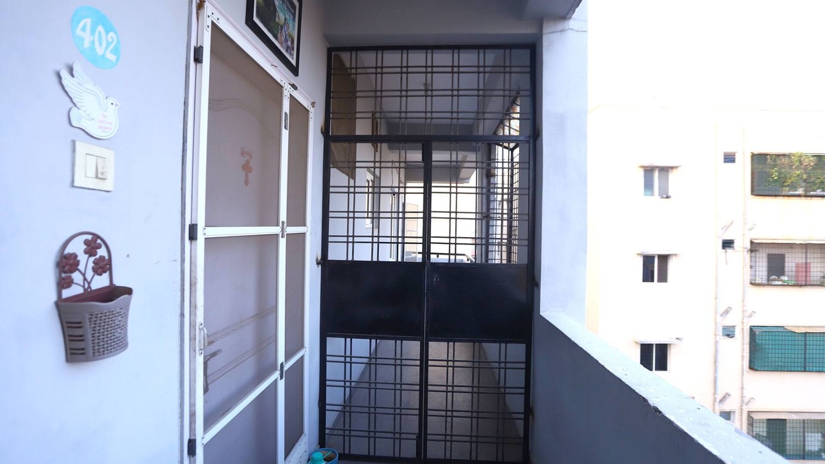 Hyderabad Condo | 2-Bedroom condo in Secunderabad , quite, secured, & charming place with parking
