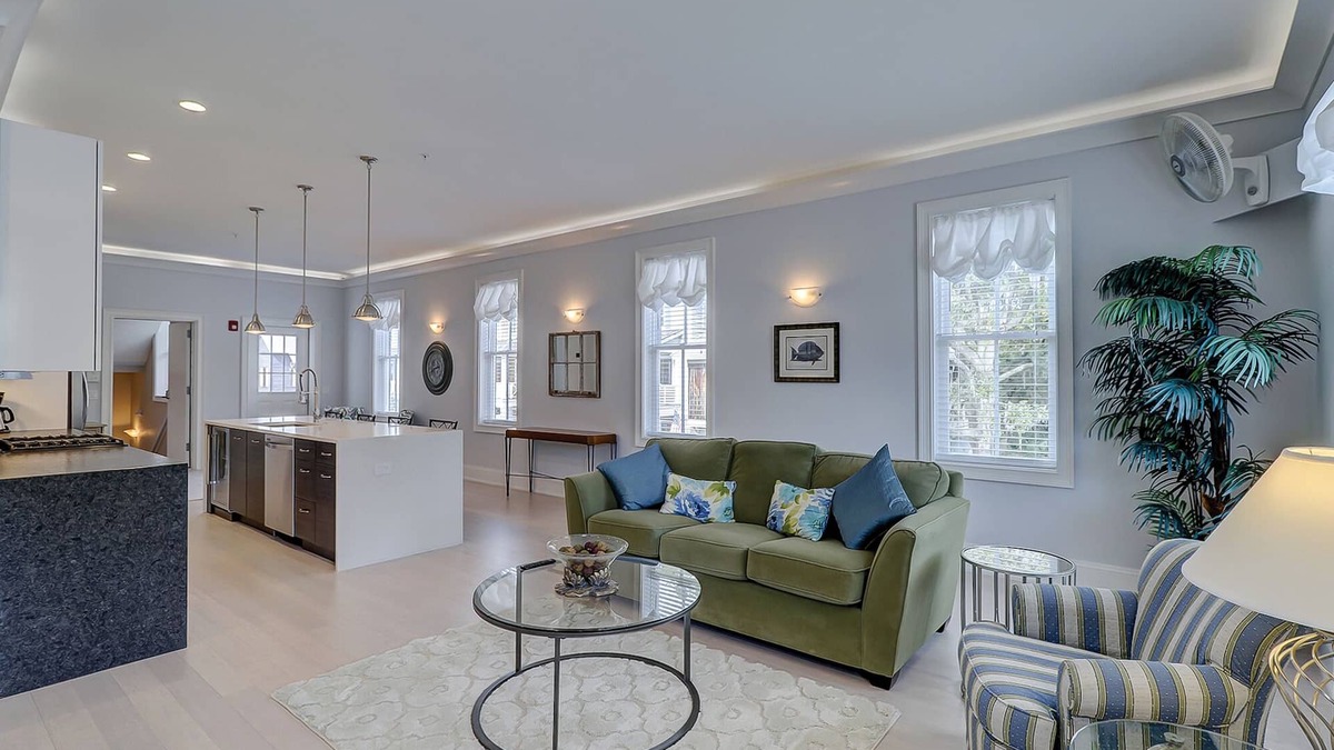 Old Town Bluffton Condo | 2 Bedroom Condo in Old Town Bluffton 2nd floor