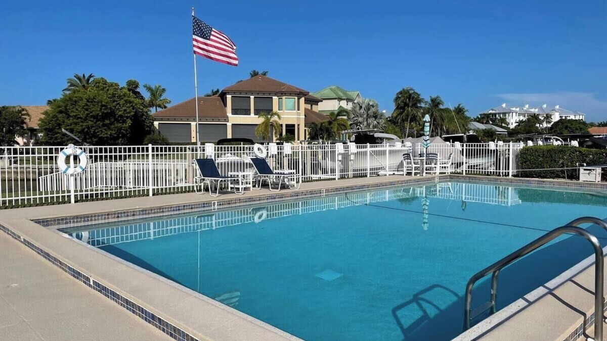 Marco Island Condo | 2-bedroom condo in Olde Marco with AC and pool.