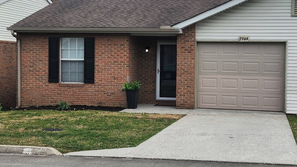 Powell Condo | 2-bedroom condo just remodeled. 1 car garage. Includes utilities, wifi, tv